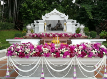 เข้าร่วมพิธีบวงสรวงถวายแด่สมเด็จพระนางเจ้าสุนันทากุมารีรัตน์
พระบรมราชเทวี