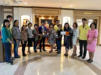 Dean of the College of Nursing and
Health, Suan Sunandha Rajabhat
University along with the college’s
committee met with the president of SSRU
to wish him happy holidays