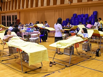 อาจารย์ เจ้าหน้าที่
และนักศึกษาวิทยาลัยพยาบาลและสุขภาพ
เข้าร่วมบริจาคโลหิตให้กับผู้ป่วยที่จำเป็นต้องใช้โลหิตในการรักษา