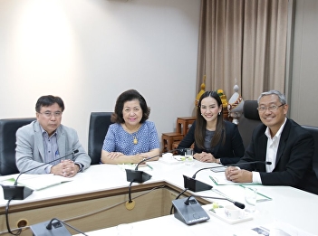 Attend the meeting The committee
considered and scrutinized the budget
allocation for driving the strategic
direction of the university year 2019
(fast track) / projects. Agenda No.
3/2019