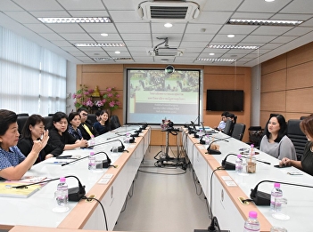Dean of College of Nursing and Health
Along with the management team Welcomed
a group visit from Panyapiwat Institute
of Management