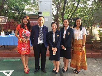 Volunteer nurse students provide
screening services to monitor and
prevent coronary virus outbreaks and
PM2.5 dust.