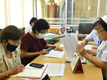 Deputy Dean for Administration, along
with Deputy Dean for Student Affairs,
Head of the College of Nursing and
Health, met with Deputy Director of
Nursing and Professional Nursing. Ban
Pong Hospital Ratchaburi
