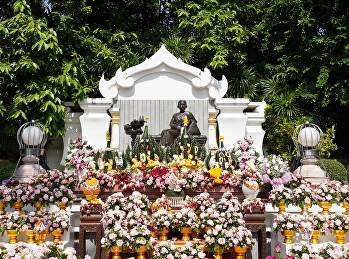 พิธีบวงสรวงและบำเพ็ญกุศลทักษิณานุประทานถวายแด่สมเด็จพระนางเจ้าสุนันทากุมารีรัตน์
พระบรมราชเทวี
เนื่องในวันคล้ายวันพระราชสมภพครบรอบ 160
ปี