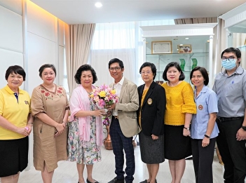 The Dean of the College of Nursing and
Health led the Associate Dean, the
lecturer in charge of the program. And
head of the office College of Nursing
and Health blesses the president of Suan
Sunandha Rajabhat University Council On
the occasion of the new