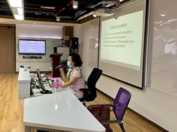 Dean College of Nursing and Health
Honored by the Nursing Department,
Chulalongkorn Hospital, the Thai Red
Cross Society, invited to be a lecturer
in nursing administration