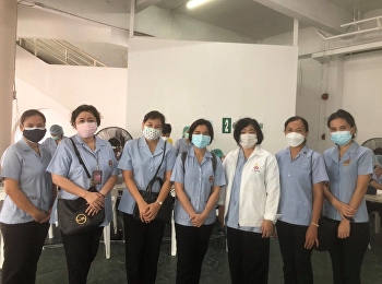 อาจารย์ประจำวิทยาลัยพยาบาลและสุขภาพ
เข้าร่วมปฏิบัติงานเป็นพยาบาลอาสาสมัครฉีดวัคซีนป้องกันโรคติดเชื้อไวรัสโคโรนา
2019 (COVID-19)
ร่วมกับศูนย์บริการสาธารณสุข 6