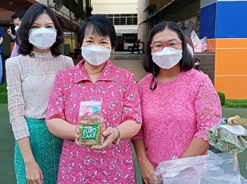College of Nursing and Health personnel
Participate in the merit-making ceremony
on the occasion of the new year 2022