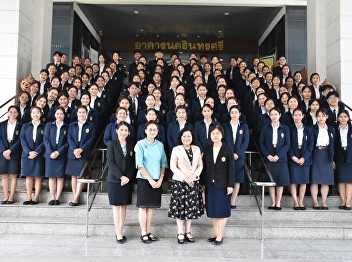 Deputy Dean for Planning and Quality
Assurance along with teachers and third
year nursing students from the College
of Nursing and Health Suan Sunandha
Rajabhat University Visit the Nursing
Council