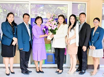 Dean College of Nursing and Health
Received congratulatory flowers from
Acting Dean of the College of Politics
and Government together with
administrators, faculty and staff on the
occasion of being appointed as Dean
College of Nursing and Health