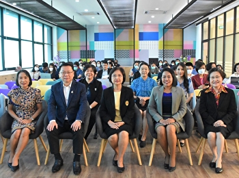 คณบดีวิทยาลัยพยาบาลและสุขภาพ
พร้อมด้วยผู้บริหาร คณาจารย์
และบุคลากรวิทยาลัยพยาบาลและสุขภาพ
เข้าร่วมการประชุมมอบนโยบายและแนวทางการขับเคลื่อนมหาวิทยาลัยราชภัฏสวนสุนันทา
ประจำปีงบประมาณ 2566 ครั้งที่ 2 ผ่านระบบ
VDO CONFERENCE