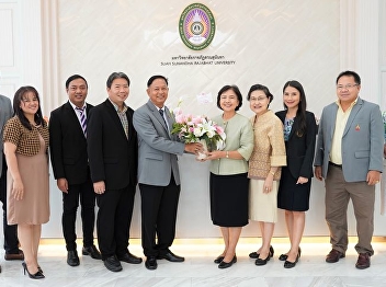 Dean of the College of Nursing and
Health Received congratulatory flowers
from the director of the Demonstration
School, administrators, faculty and
personnel on the occasion of being
appointed as Dean of the College of
Nursing and Health.