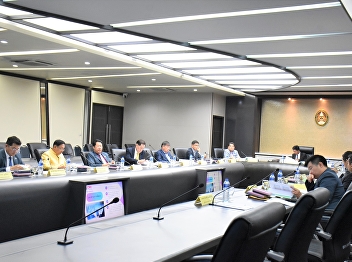 Dean of the College of Nursing and
Health presented the vision to the Suan
Sunandha Rajabhat University Council