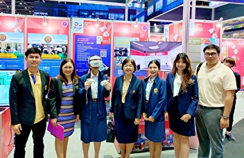 College of Nursing and Health
Participate in the exhibition booth
